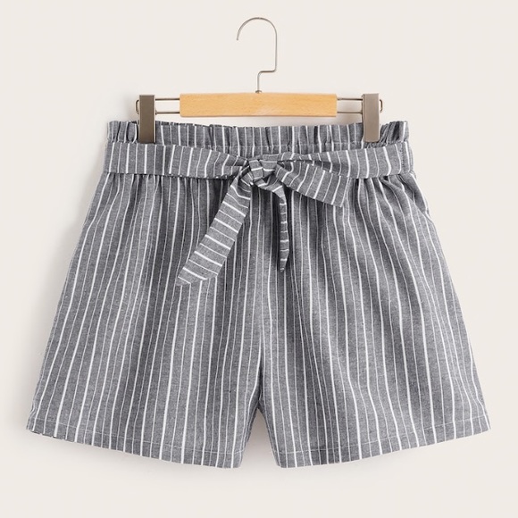 SHEIN Pants - Plus Size Striped Knot Paper Bag Shorts 3XL Gray